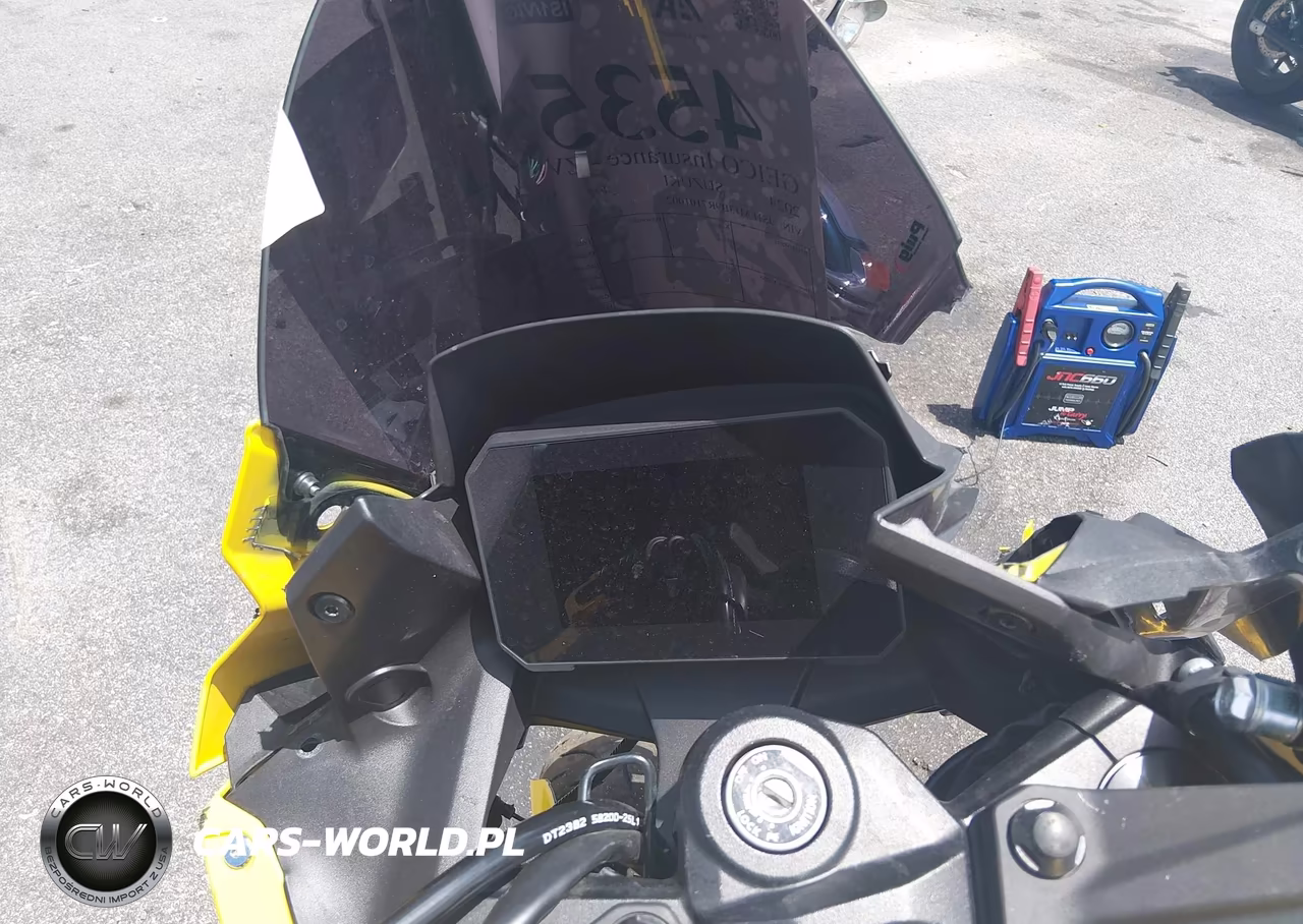 2024 Suzuki Gsx800 F VIN:JS1EM13B9R7101002 - 7