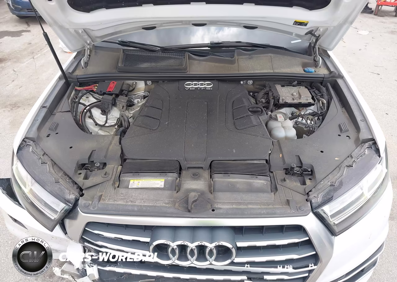 2018 Audi Q7 3.0T Premium VIN:WA1VAAF78JD037878 - 10