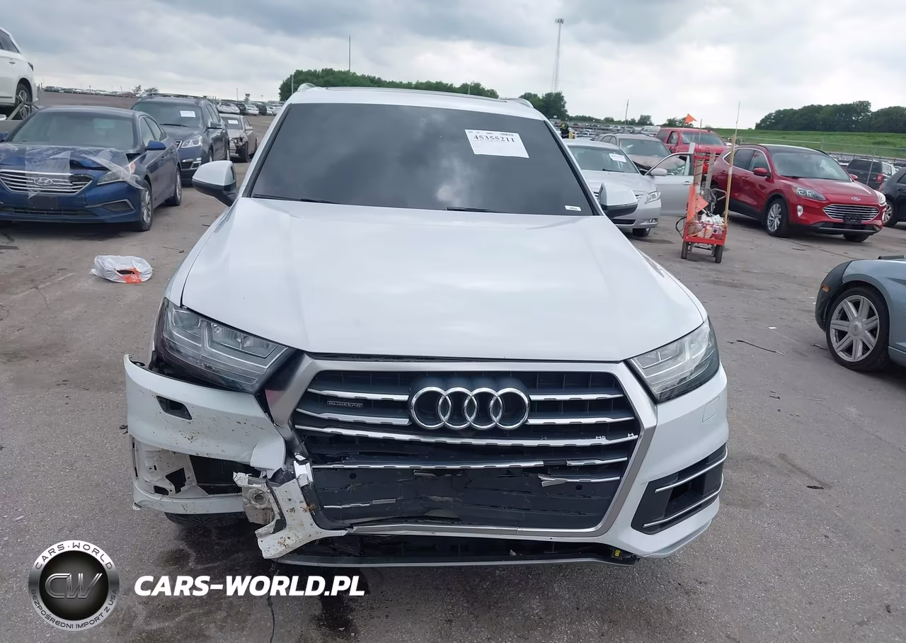 2018 Audi Q7 3.0T Premium VIN:WA1VAAF78JD037878 - 12