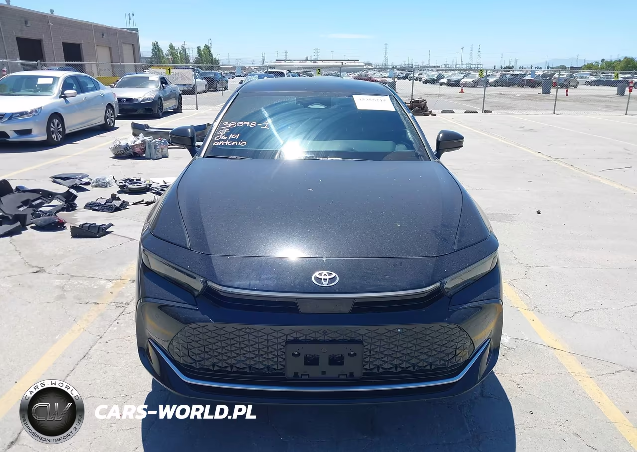 2024 Toyota Crown Platinum VIN:JTDAFAAF1R3009510 - 13