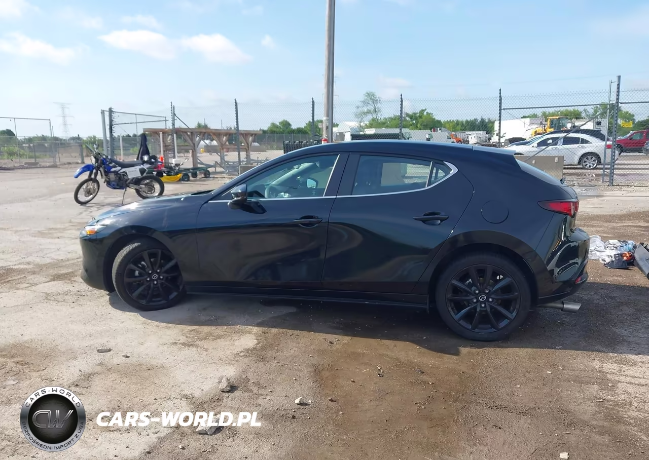 2024 Mazda Mazda3 2.5 S Select Sport VIN:JM1BPAKM6R1713017 - 14