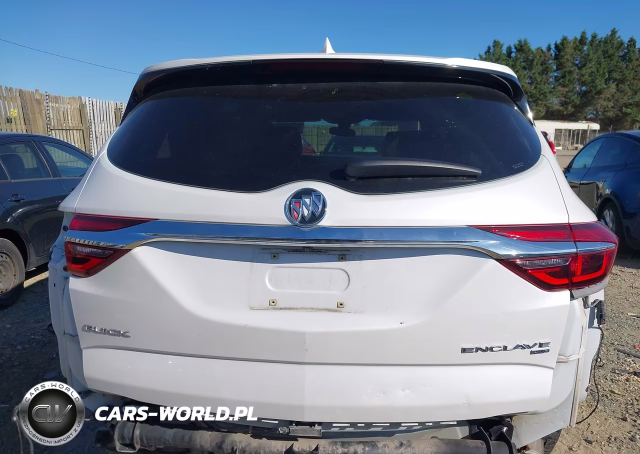 2018 Buick Enclave Premium VIN:5GAEVBKW1JJ145128 - 17