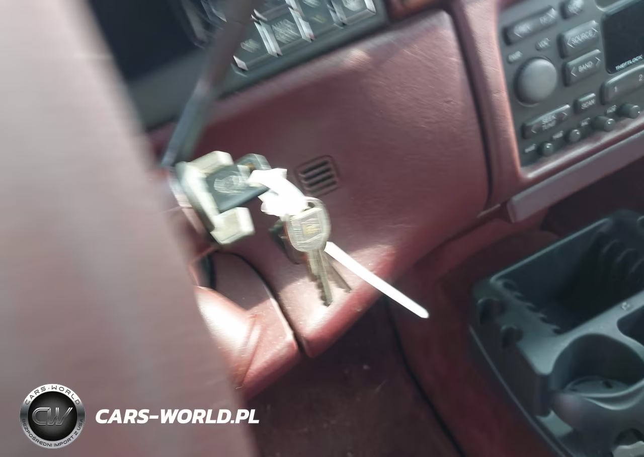 1998 Cadillac Deville Standard VIN:1G6KD54Y7WU751272 - 11
