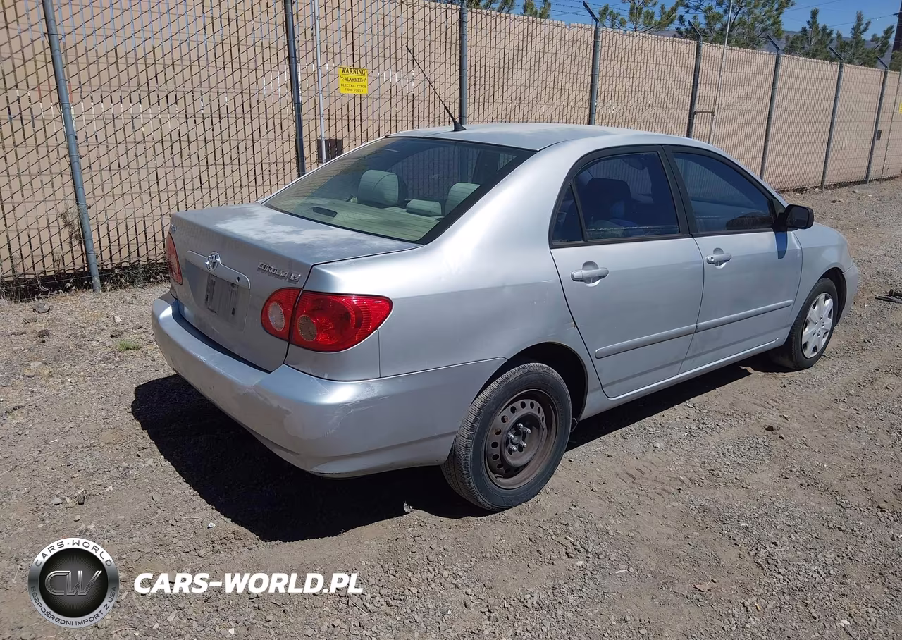 2007 Toyota Corolla Le VIN:1NXBR32E47Z893135 - 4