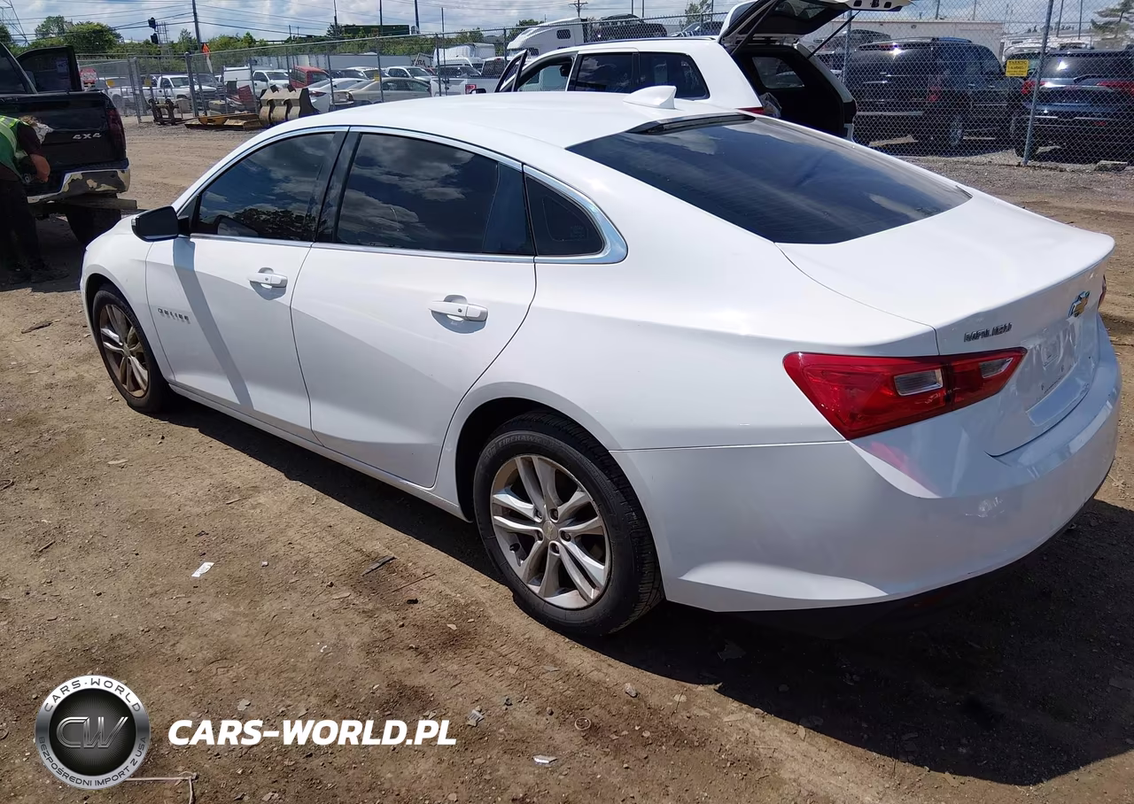 2018 Chevrolet Malibu Lt VIN:1G1ZD5ST1JF271821 - 3