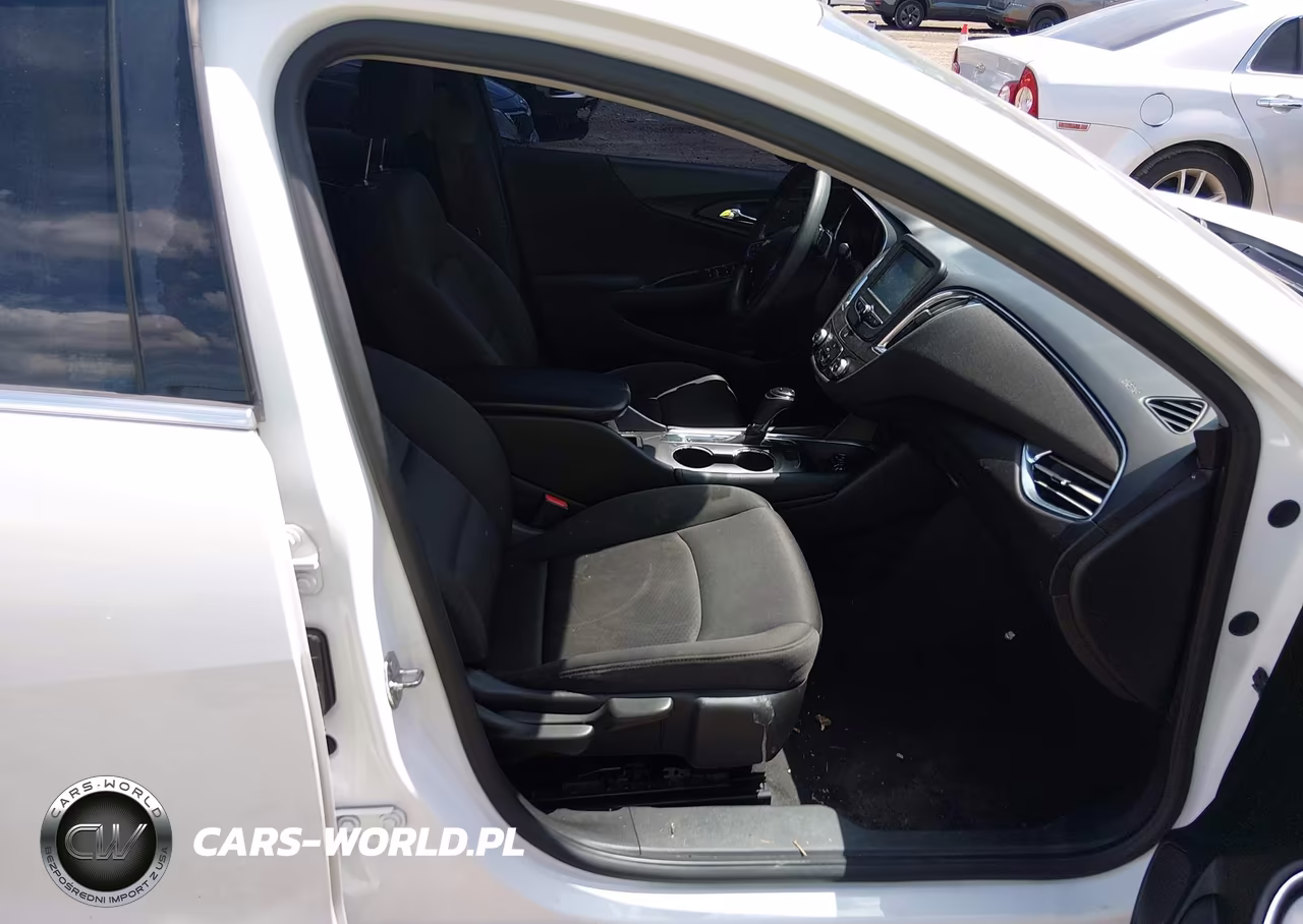 2018 Chevrolet Malibu Lt VIN:1G1ZD5ST1JF271821 - 5
