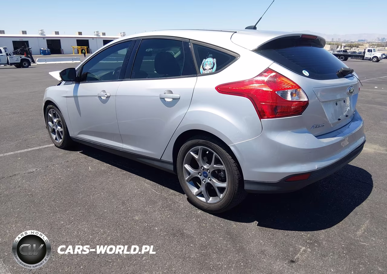 2014 Ford Focus Se VIN:1FADP3K20EL444133 - 3
