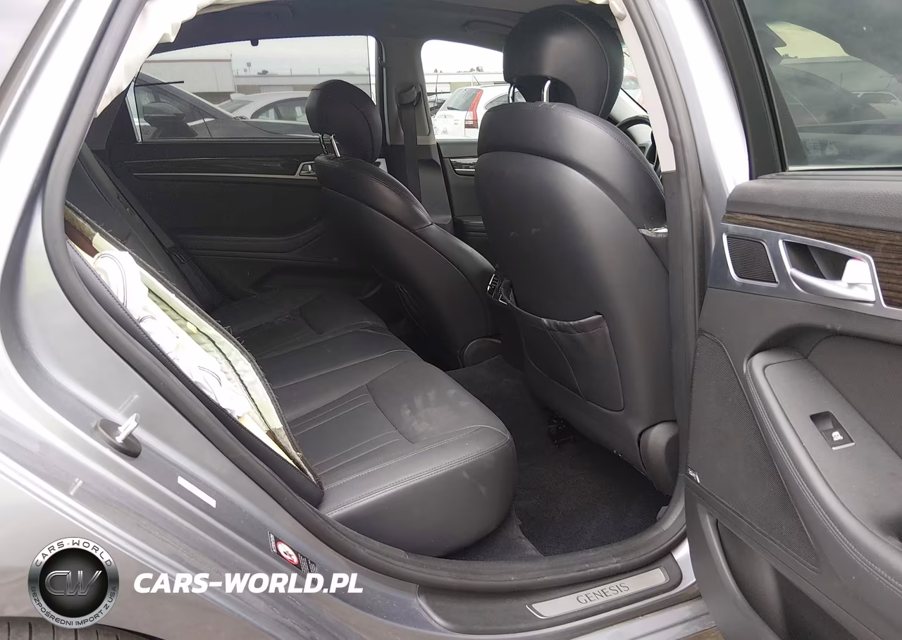2015 Hyundai Genesis 3.8 VIN:KMHGN4JE1FU015203 - 8