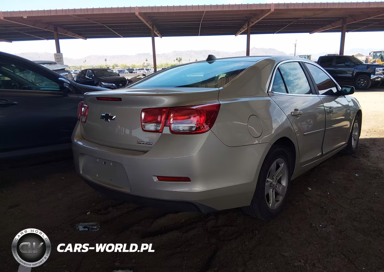 2013 Chevrolet Malibu 1Ls VIN:1G11B5SA1DF352565 - 4