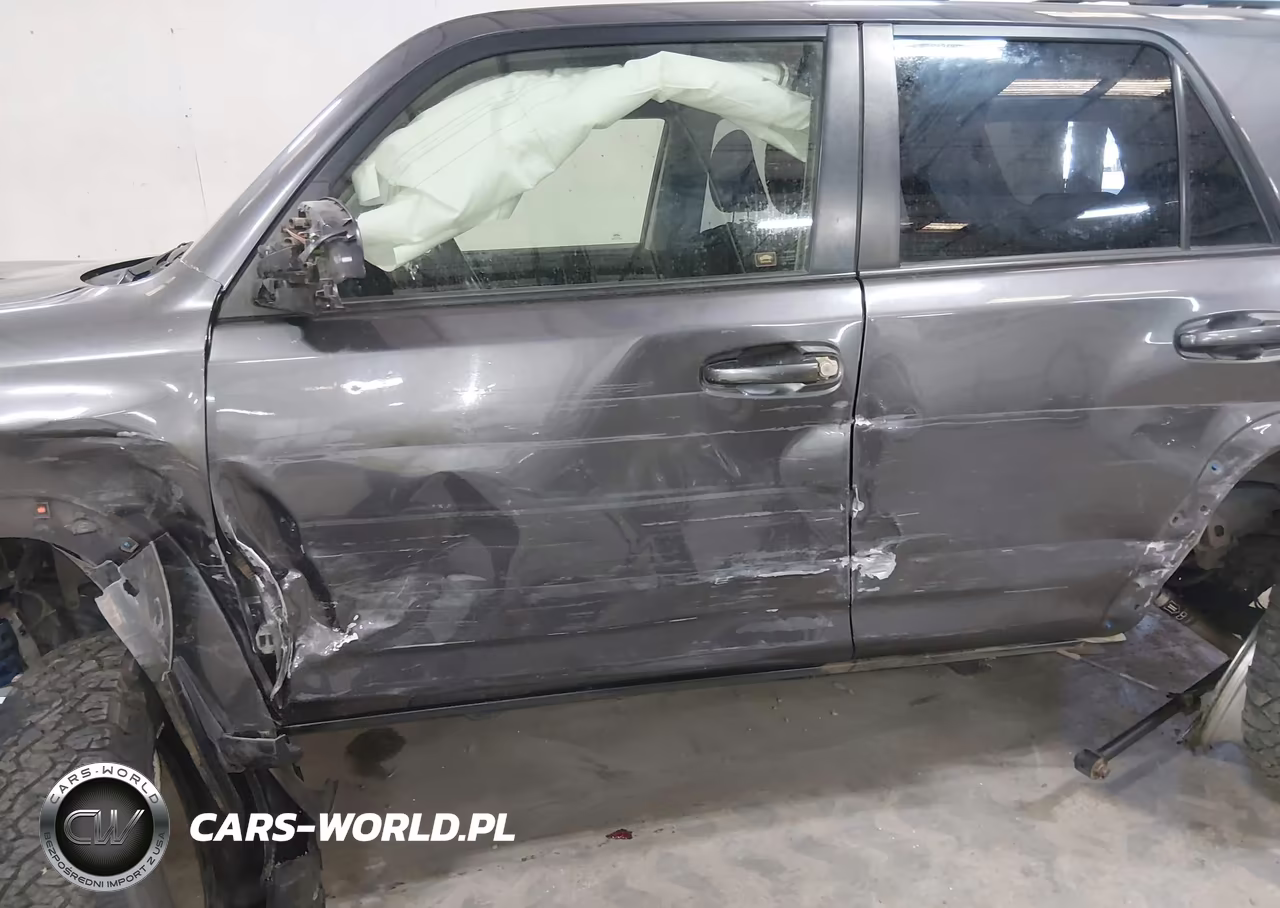 2015 Toyota 4Runner Trail VIN:JTEBU5JR0F5240048 - 18