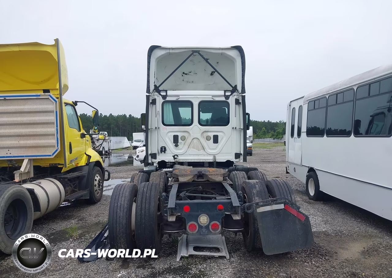 2017 Freightliner Cascadia 125 VIN:1FUJGEBGXHLHX7265 - 15