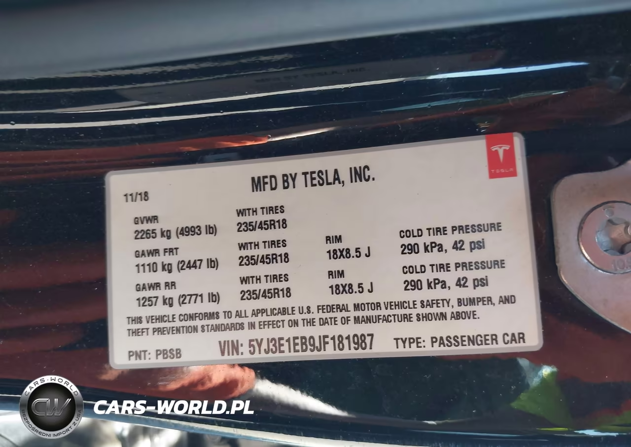 2018 Tesla Model 3 Long Range-Performance VIN:5YJ3E1EB9JF181987 - 9