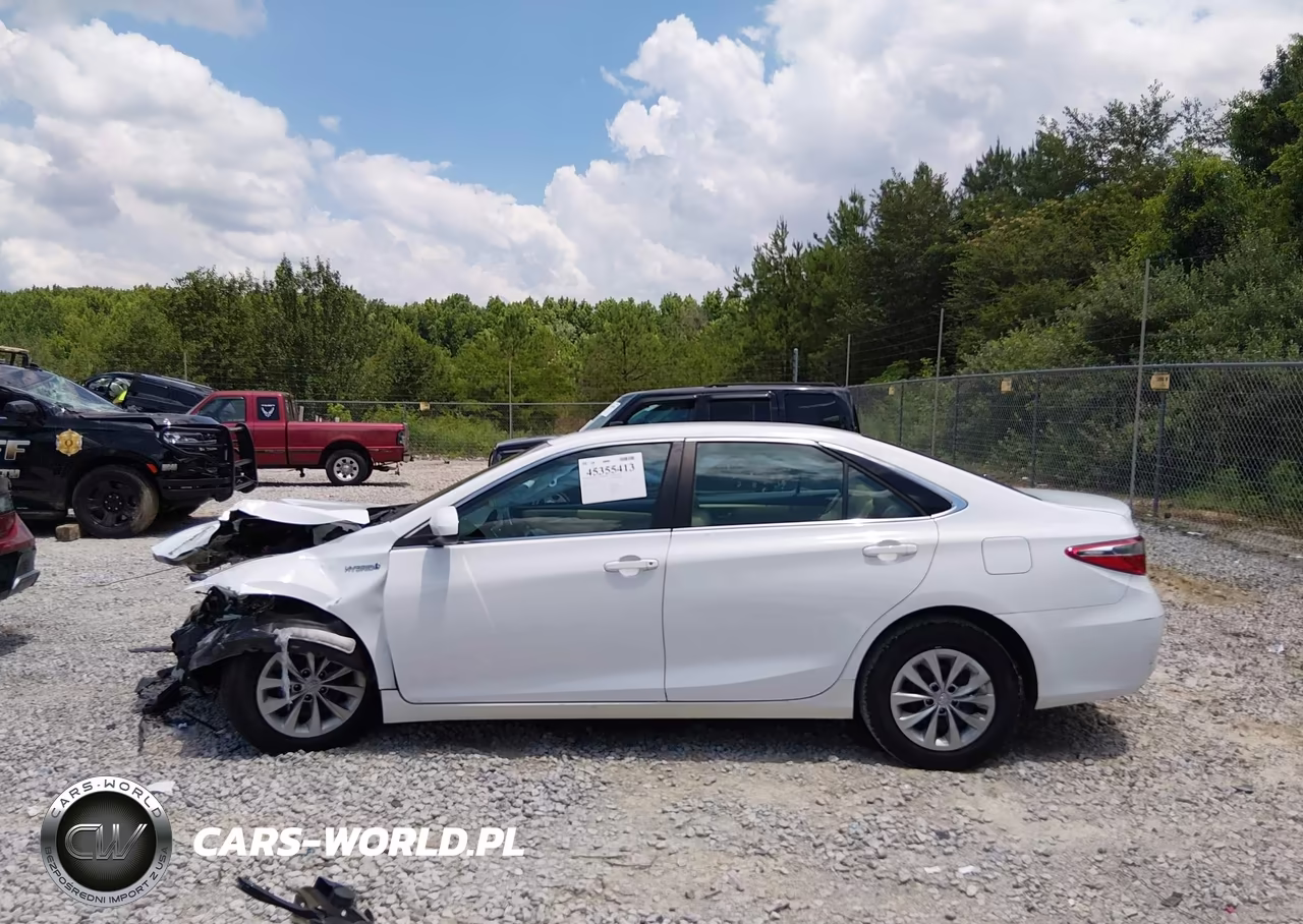 2016 Toyota Camry Hybrid Le VIN:4T1BD1FK4GU196700 - 14