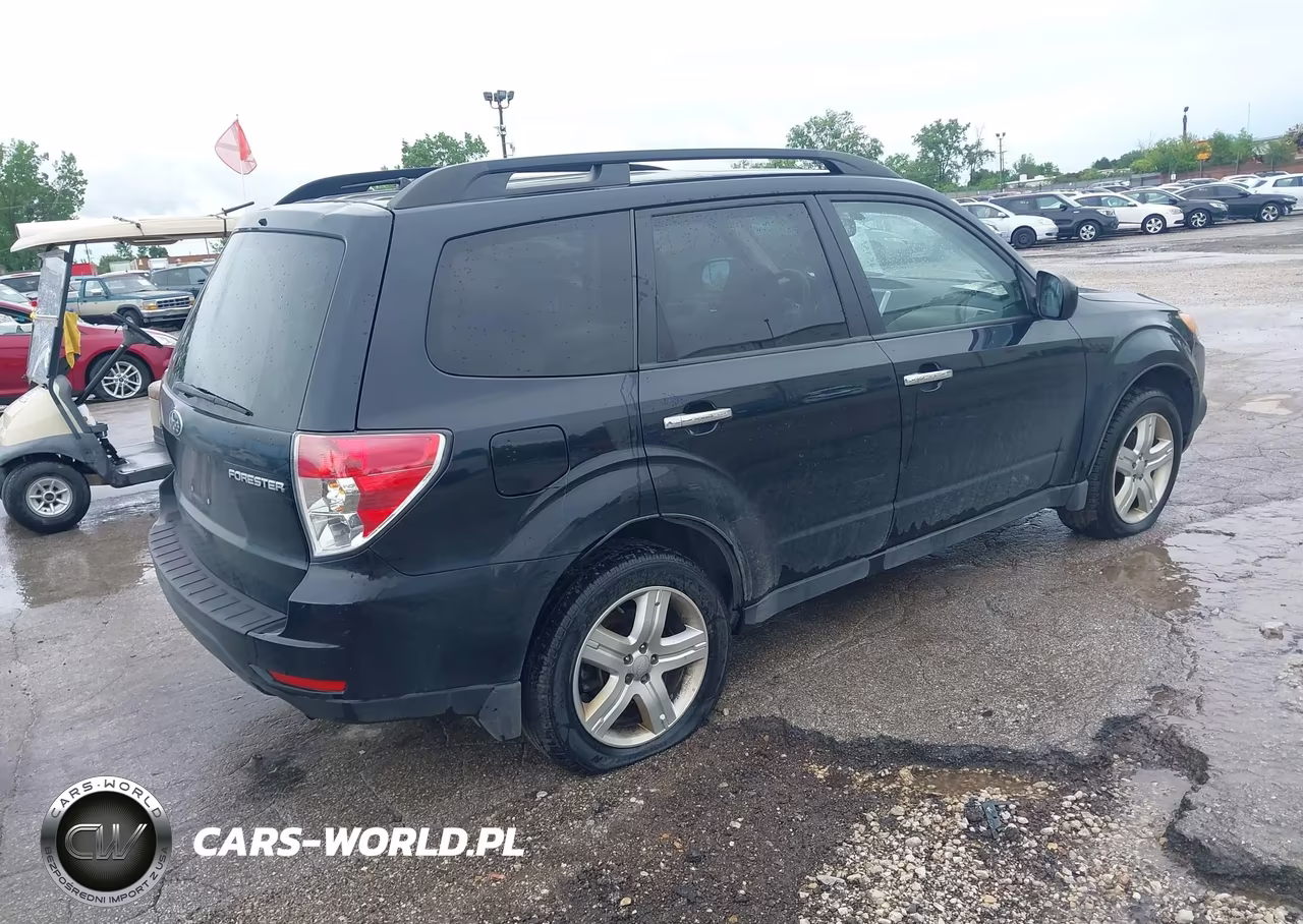 2010 Subaru Forester 2.5X Premium VIN:JF2SH6CC9AH725417 - 4
