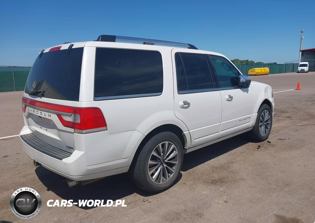 2015 Lincoln Navigator VIN:5LMJJ2JT6FEJ05474 - 4