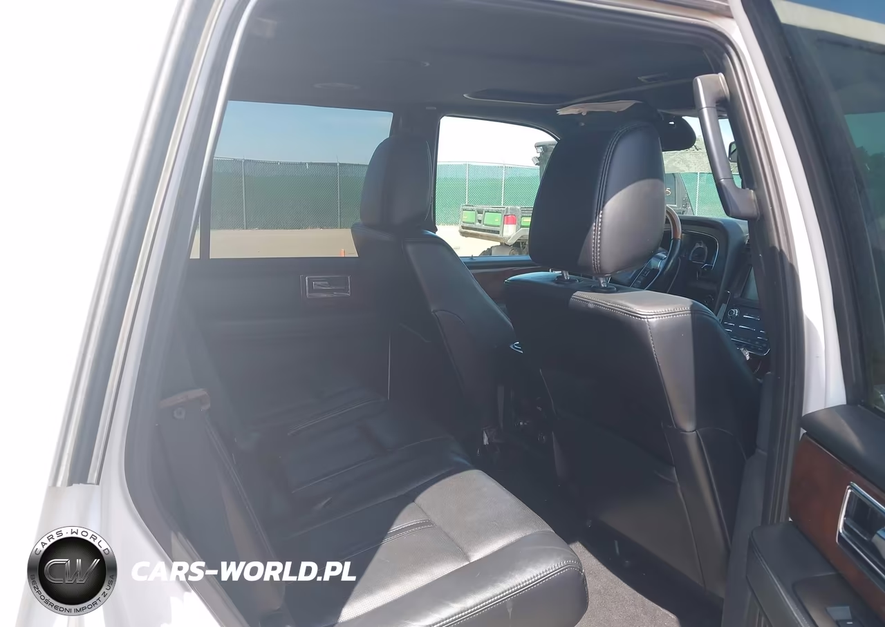 2015 Lincoln Navigator VIN:5LMJJ2JT6FEJ05474 - 8