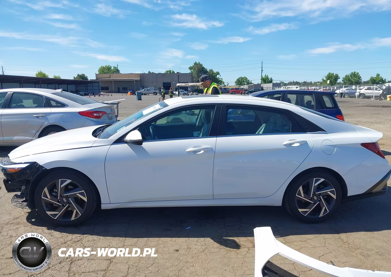 2025 Hyundai Elantra Limited VIN:KMHLP4DG9SU869890 - 15