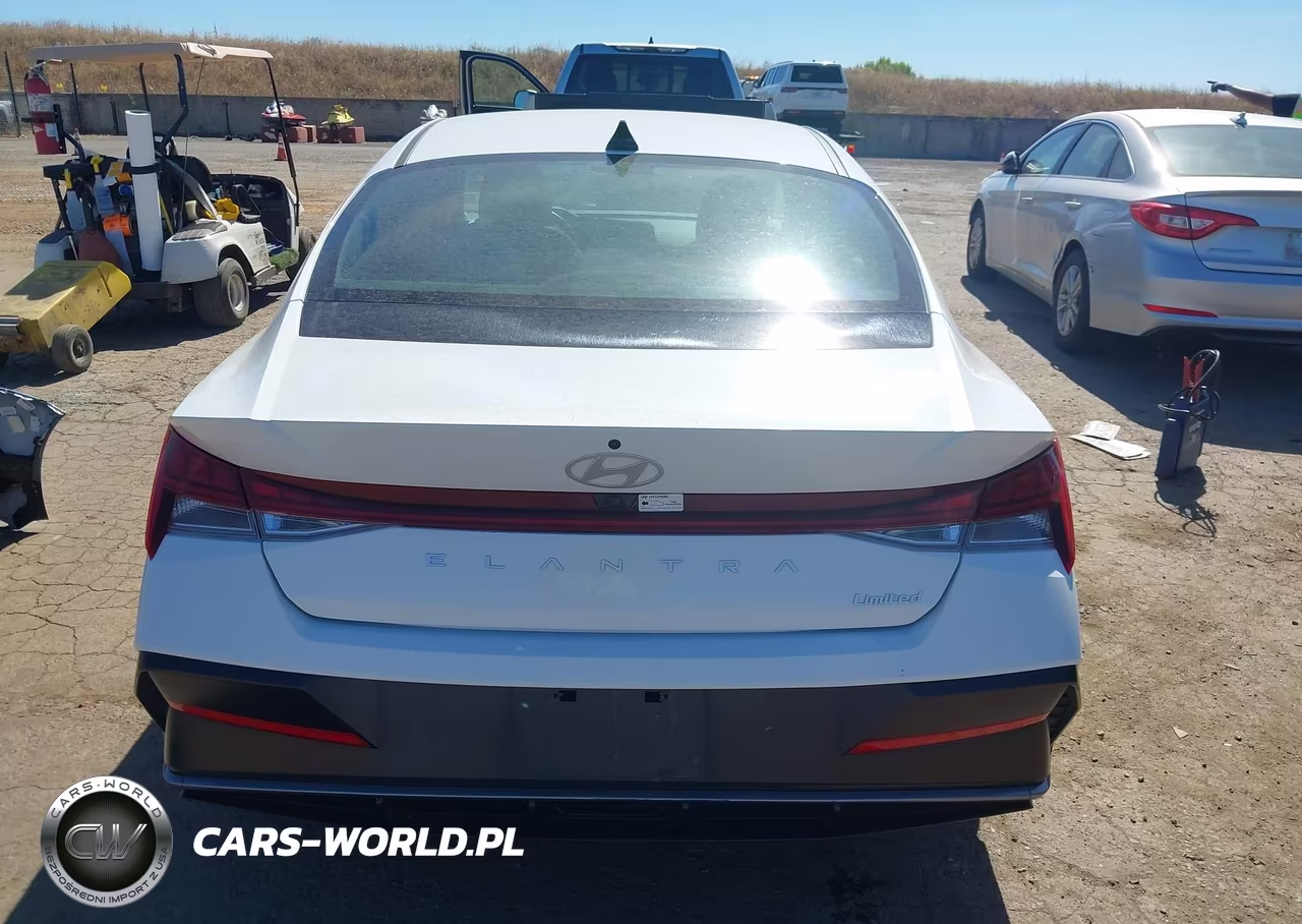 2025 Hyundai Elantra Limited VIN:KMHLP4DG9SU869890 - 17