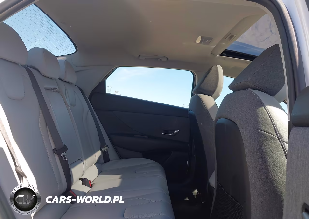 2025 Hyundai Elantra Limited VIN:KMHLP4DG9SU869890 - 8