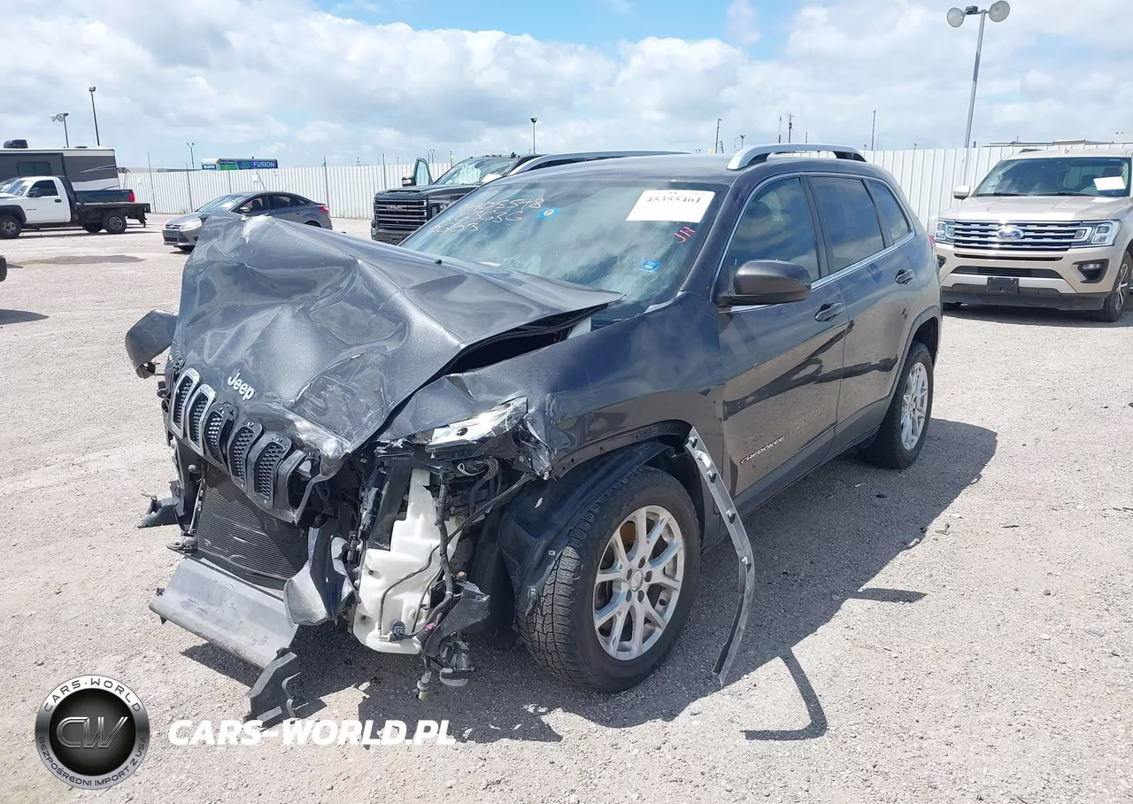 2016 Jeep Cherokee Latitude VIN:1C4PJLCB3GW363636 - 2