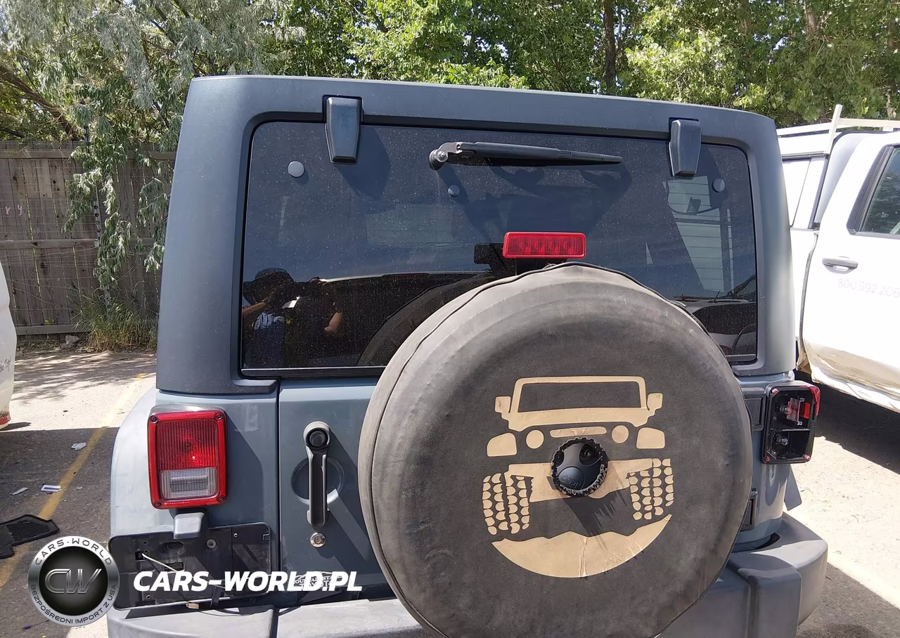 2014 Jeep Wrangler Unlimited Sport VIN:1C4HJWDG1EL284335 - 16