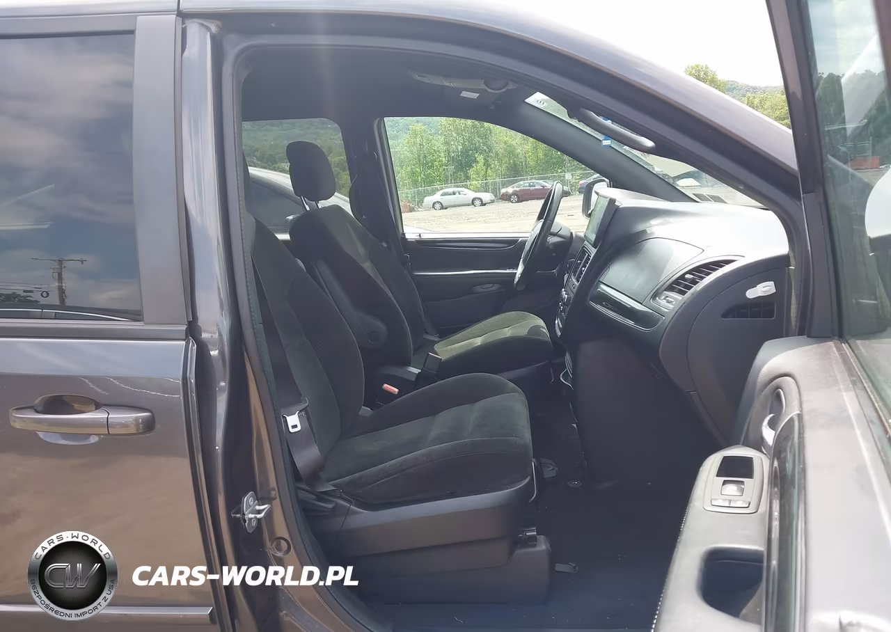 2015 Dodge Grand Caravan Se Plus VIN:2C4RDGBGXFR737848 - 5