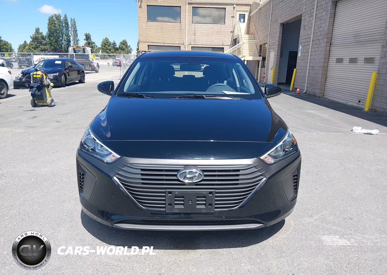 2018 Hyundai Ioniq Hybrid Blue VIN:KMHC65LC9JU076630 - 14
