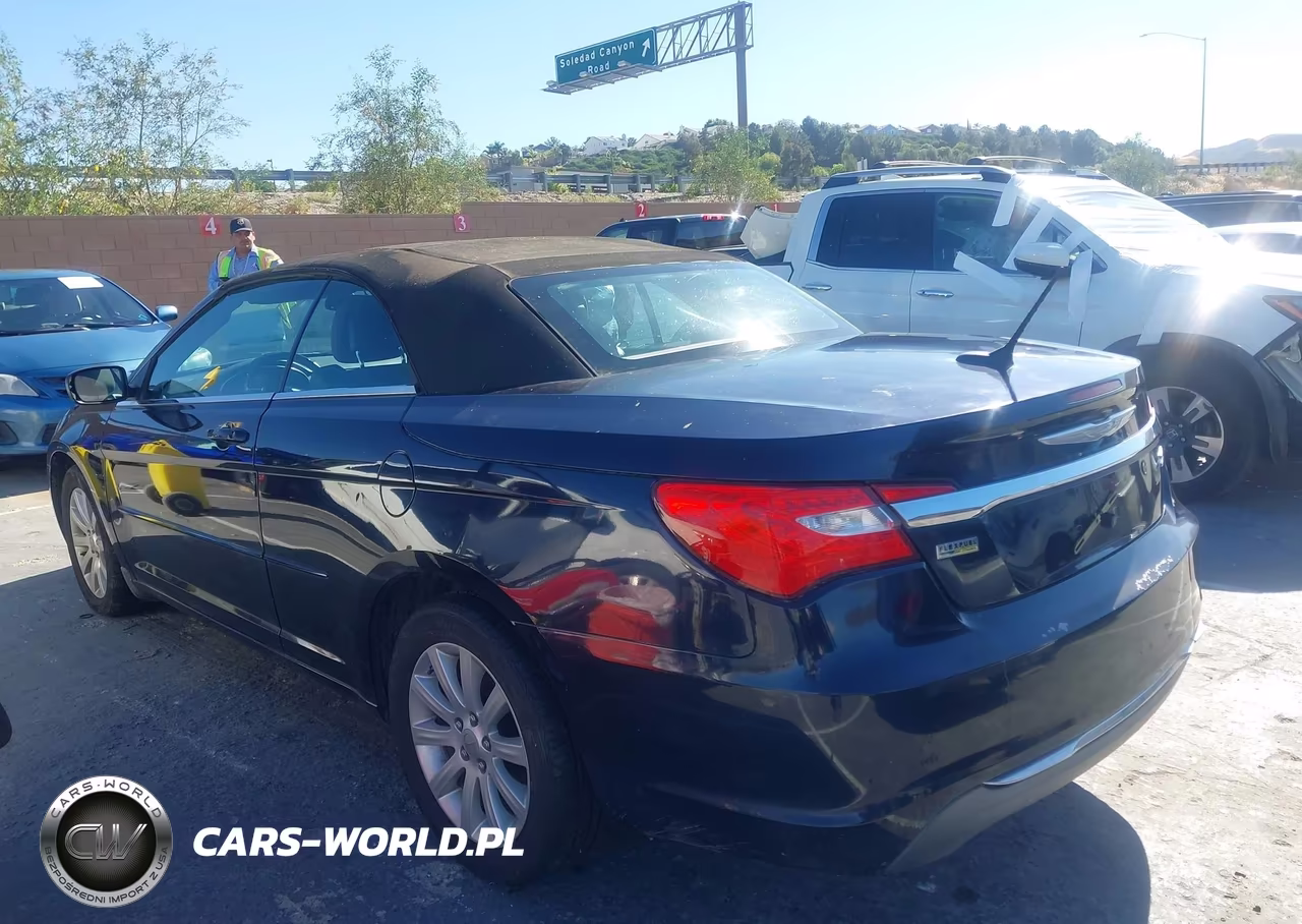 2012 Chrysler 200 Touring VIN:1C3BCBEG6CN256298 - 3