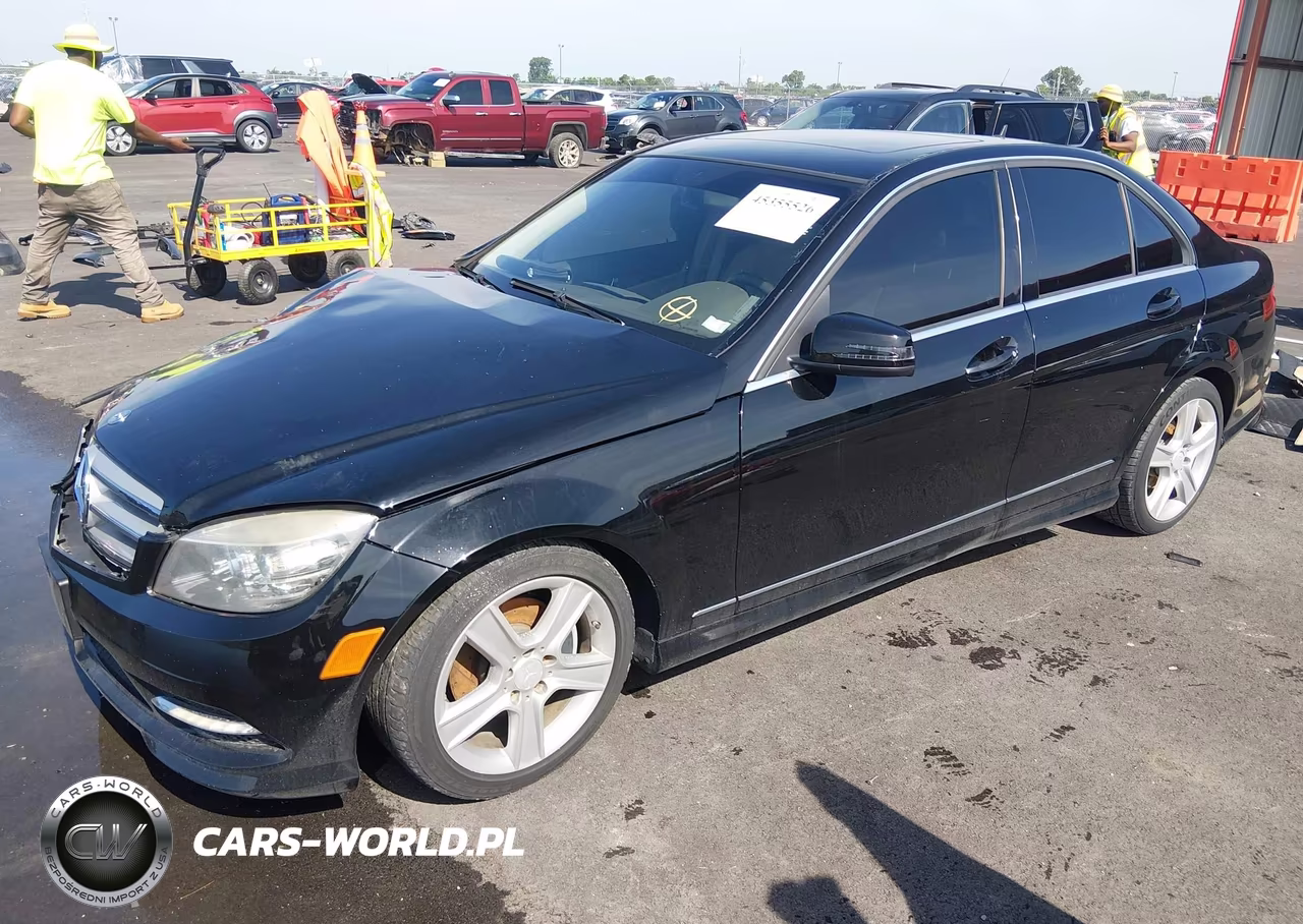 2011 Mercedes-Benz C 300 Luxury 4Matic-Sport 4Matic VIN:WDDGF8BB2BR144020 - 2