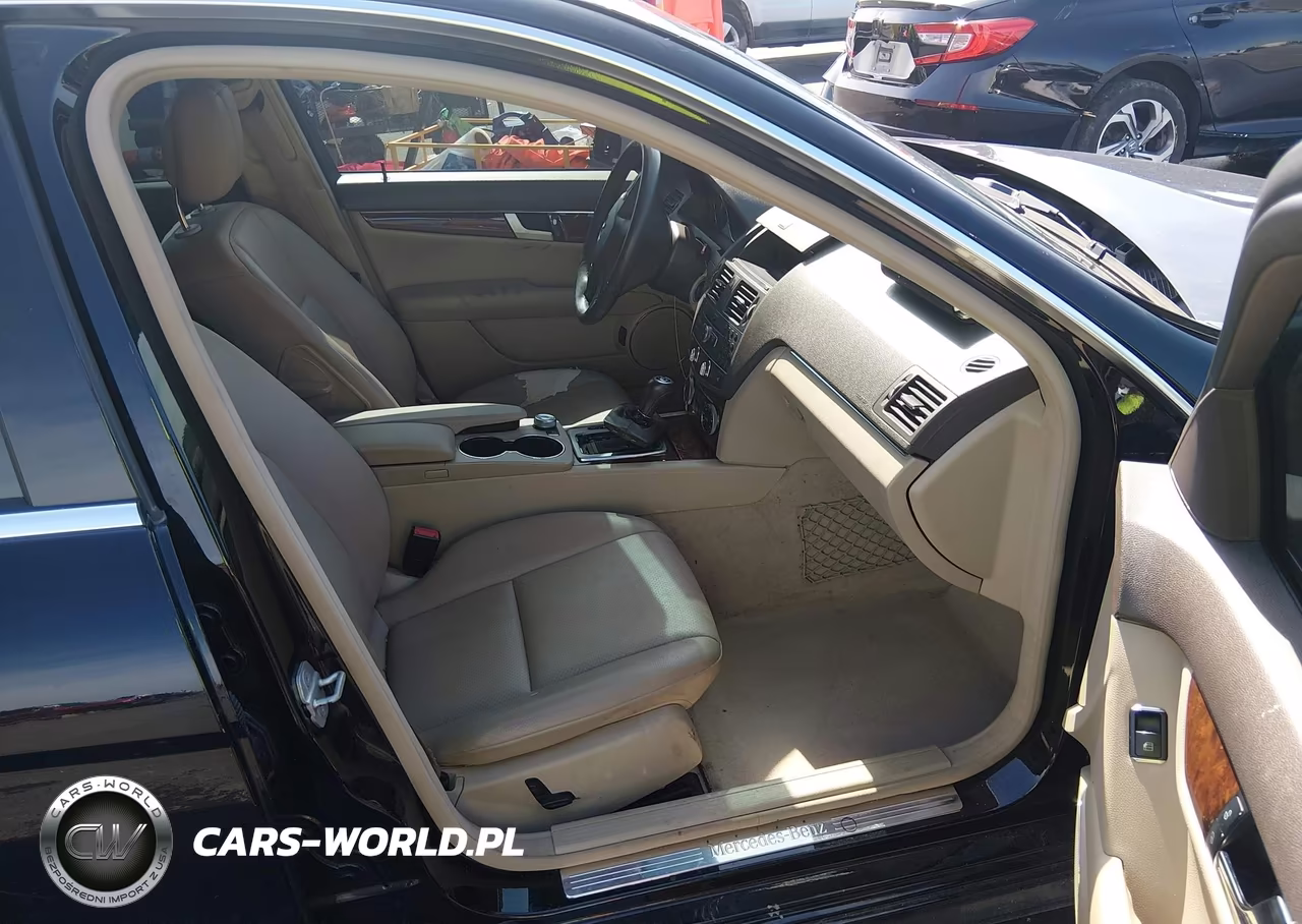 2011 Mercedes-Benz C 300 Luxury 4Matic-Sport 4Matic VIN:WDDGF8BB2BR144020 - 5