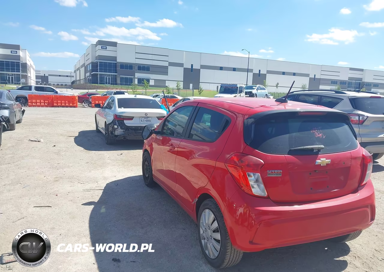 2018 Chevrolet Spark Ls Cvt VIN:KL8CB6SA9JC460900 - 3