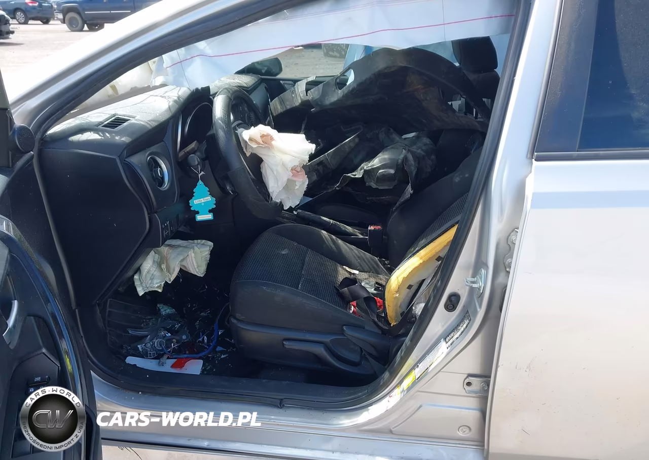 2017 Toyota Corolla Im VIN:JTNKARJE5HJ545276 - 5