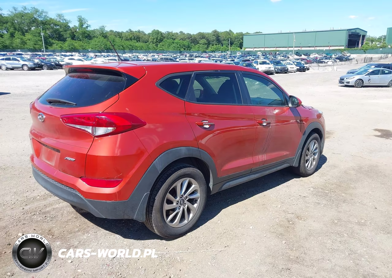 2017 Hyundai Tucson Se VIN:KM8J23A40HU341612 - 4
