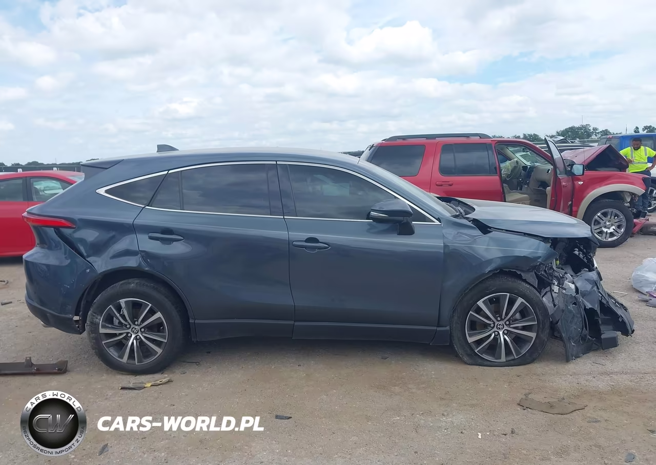 2023 Toyota Venza Le VIN:JTEAAAAH4PJ125837 - 12