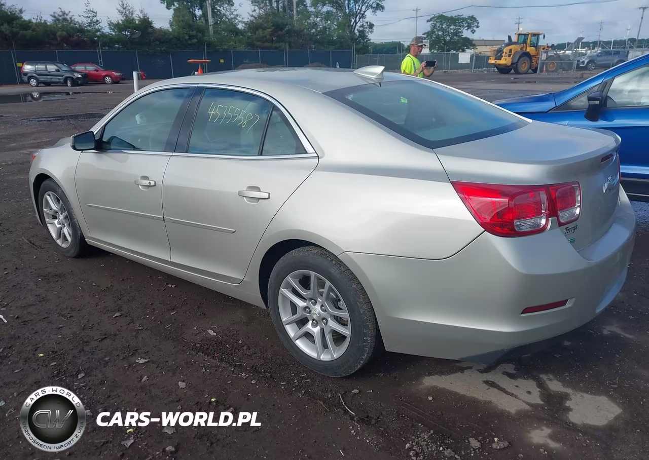 2015 Chevrolet Malibu 1Lt VIN:1G11C5SL7FF314842 - 3