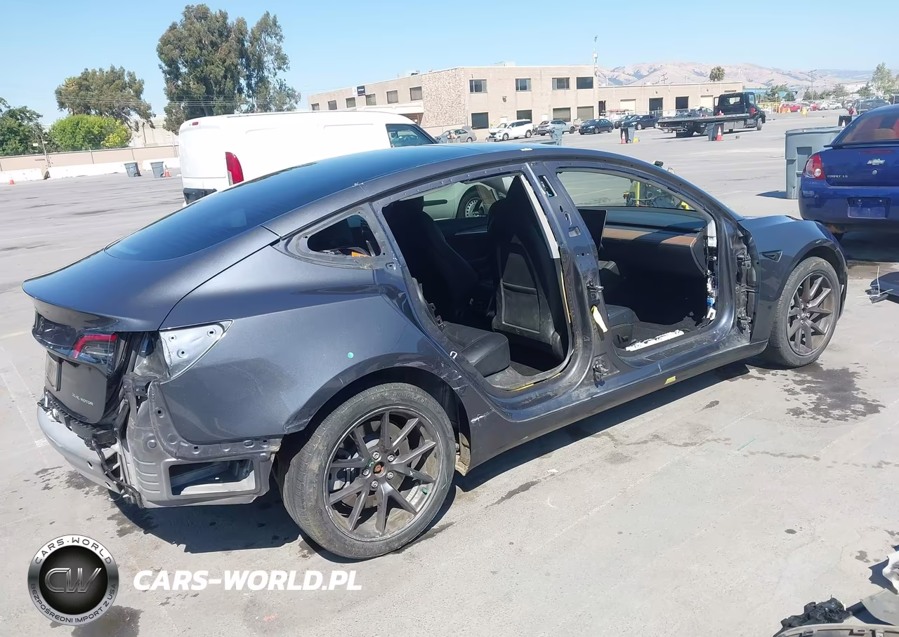 2023 Tesla Model 3 Long Range Dual Motor All-Wheel Drive VIN:5YJ3E1EB2PF689064 - 4