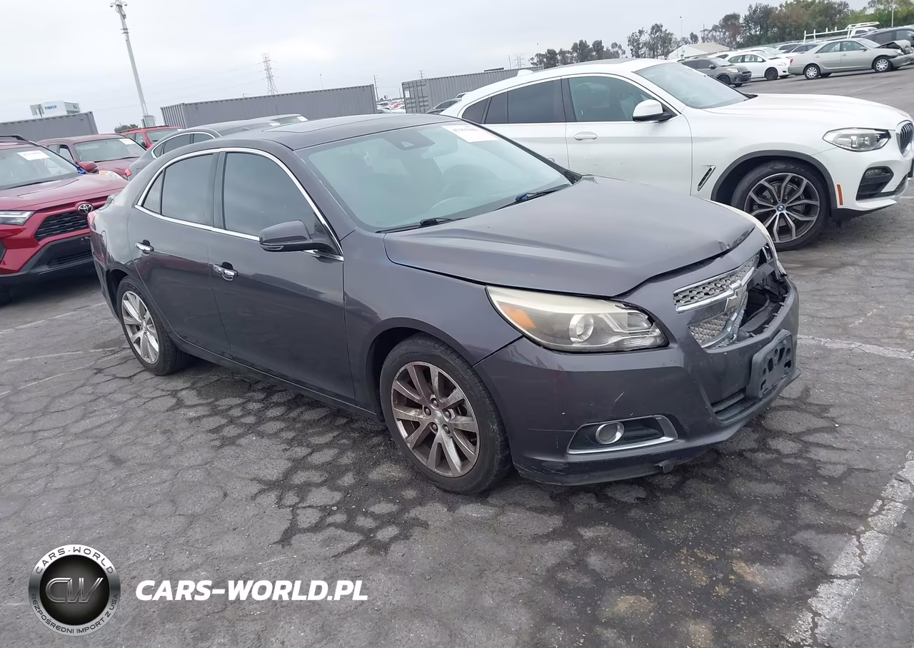 2013 Chevrolet Malibu 1Lz – zdjęcie 1 z 14