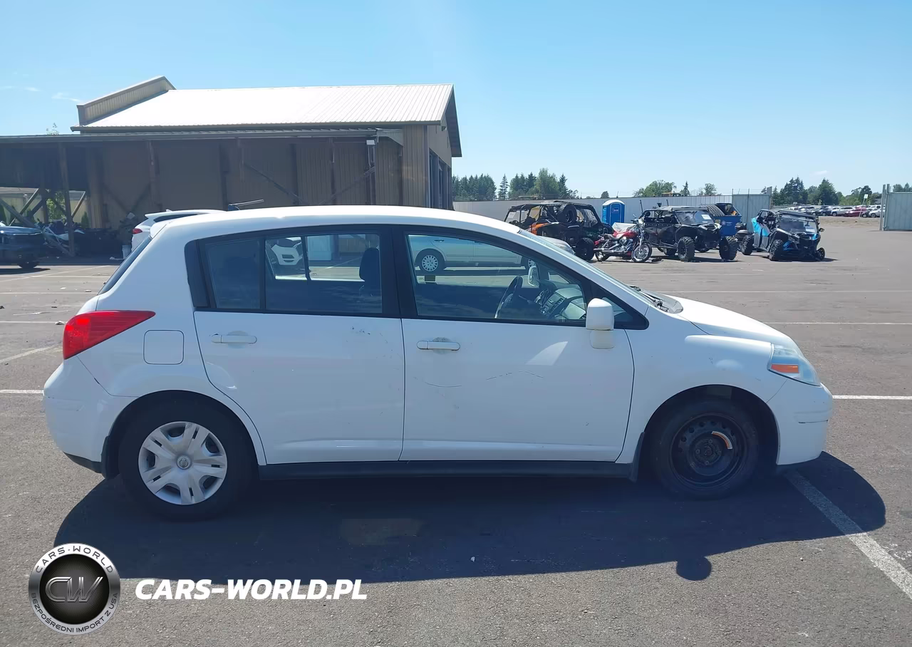 2010 Nissan Versa 1.8S VIN:3N1BC1CPXAL462149 - 16