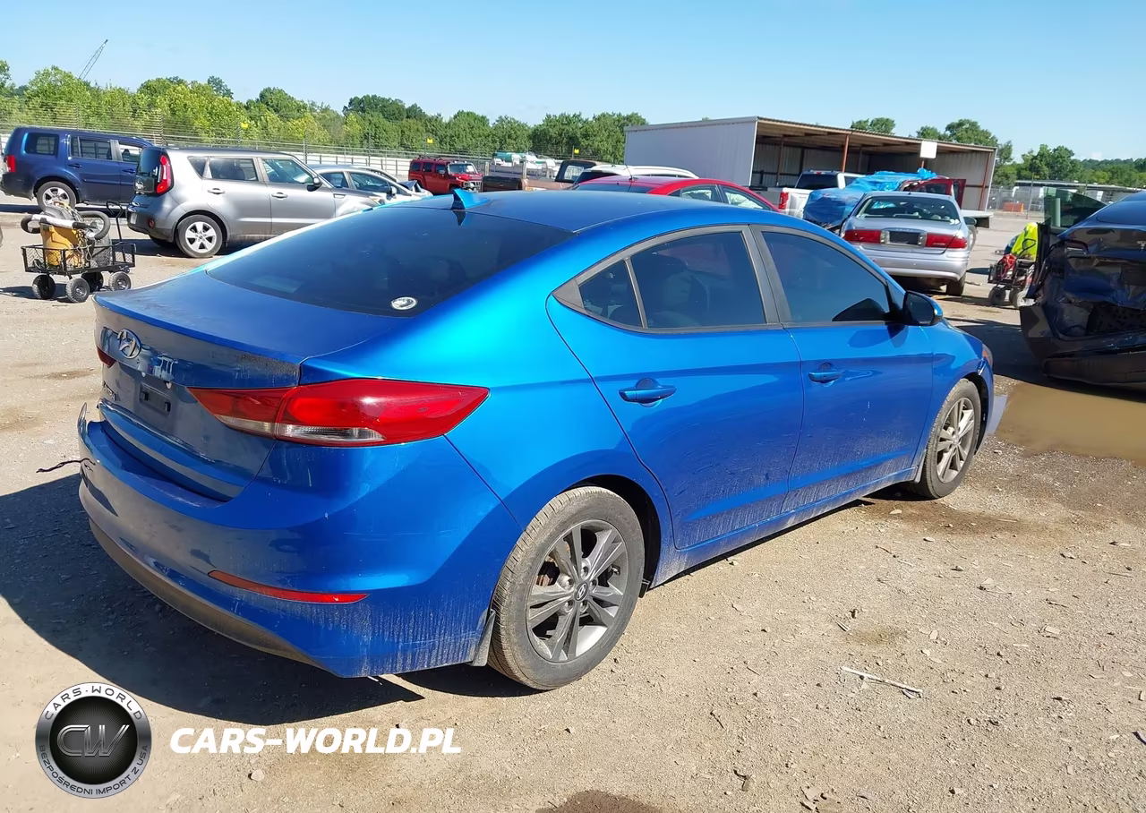 2017 Hyundai Elantra Se VIN:5NPD84LFXHH027559 - 4