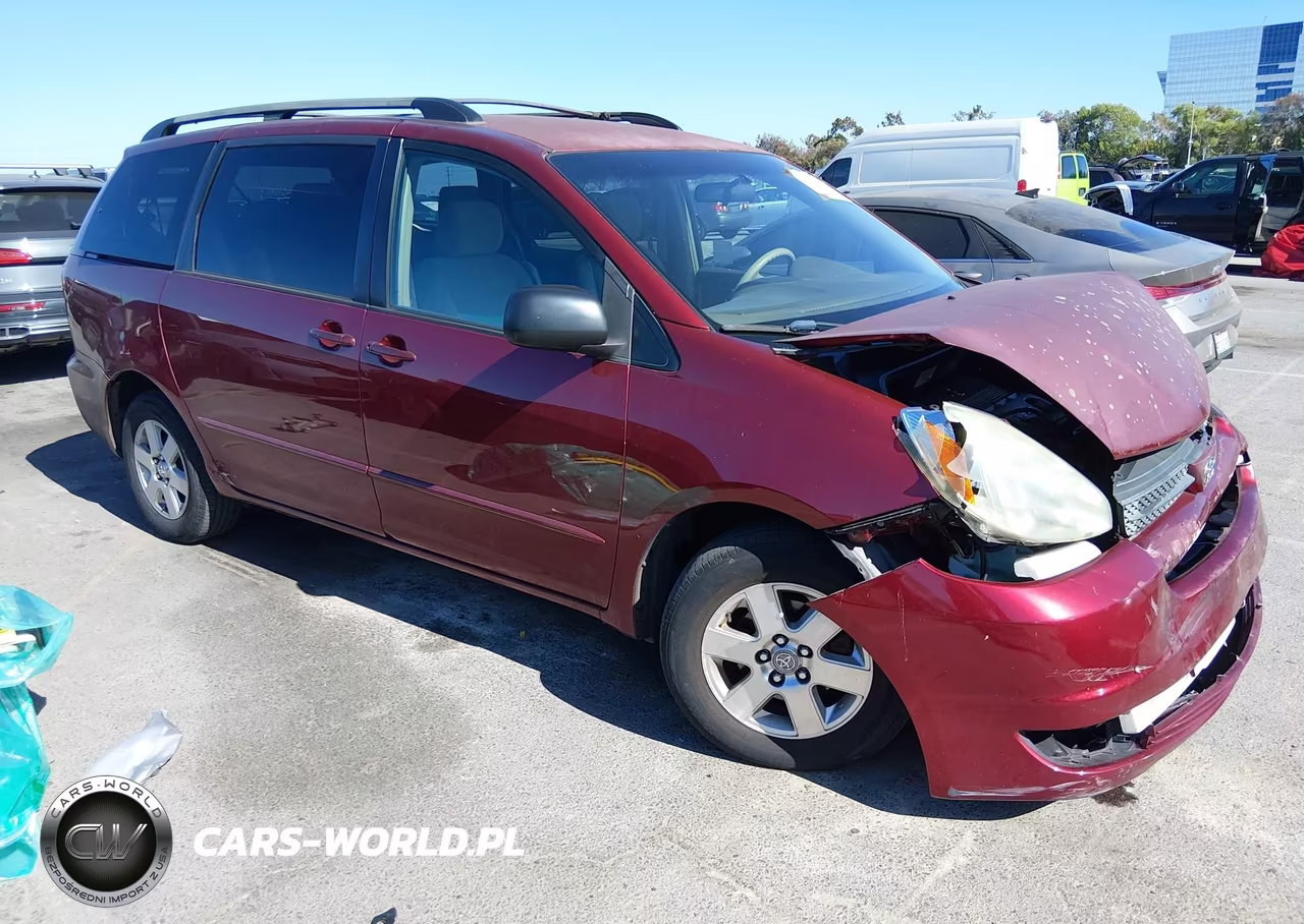 2004 Toyota Sienna Le
