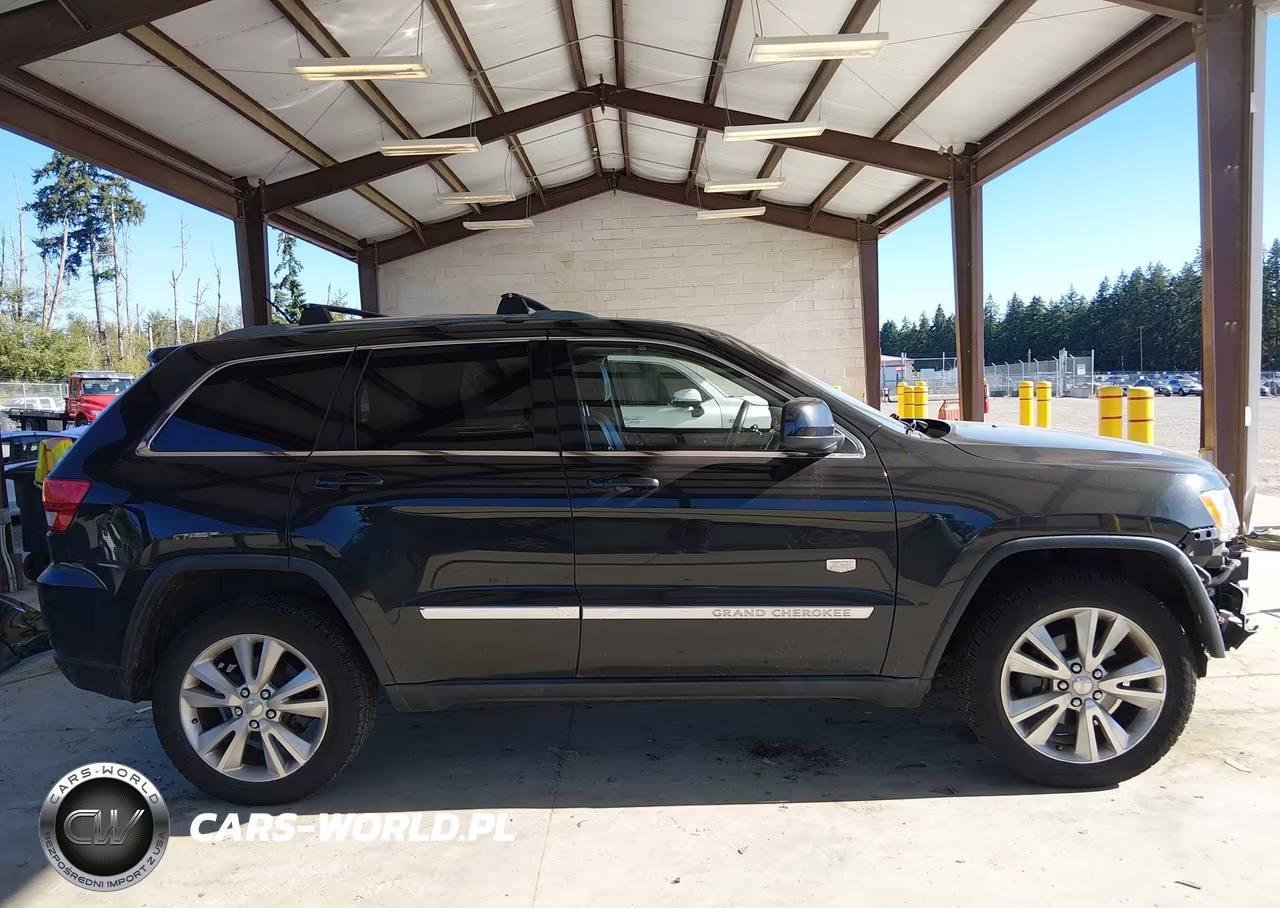 2011 Jeep Grand Cherokee Laredo VIN:1J4RR4GG5BC676222 - 14