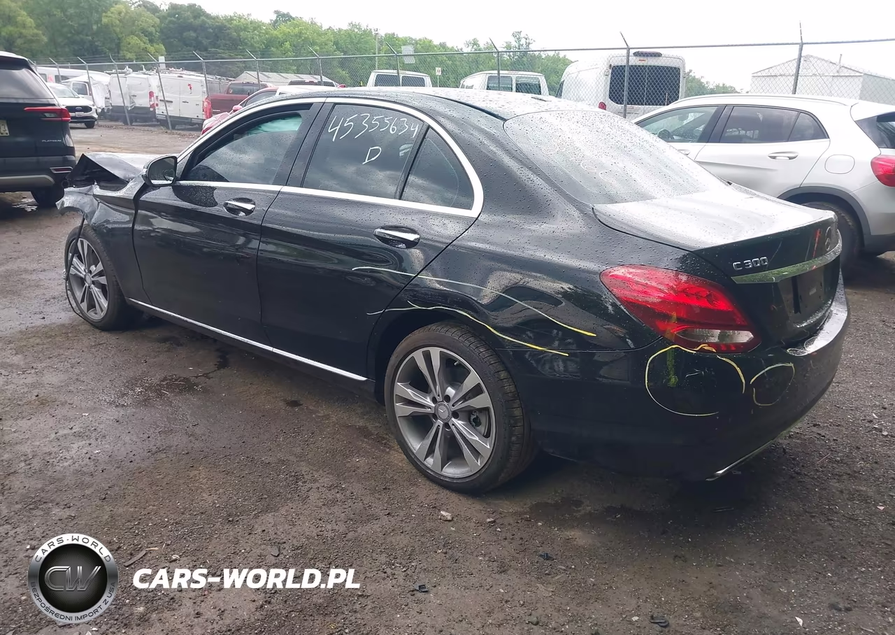 2016 Mercedes-Benz C 300 4Matic VIN:55SWF4KB9GU178966 - 3