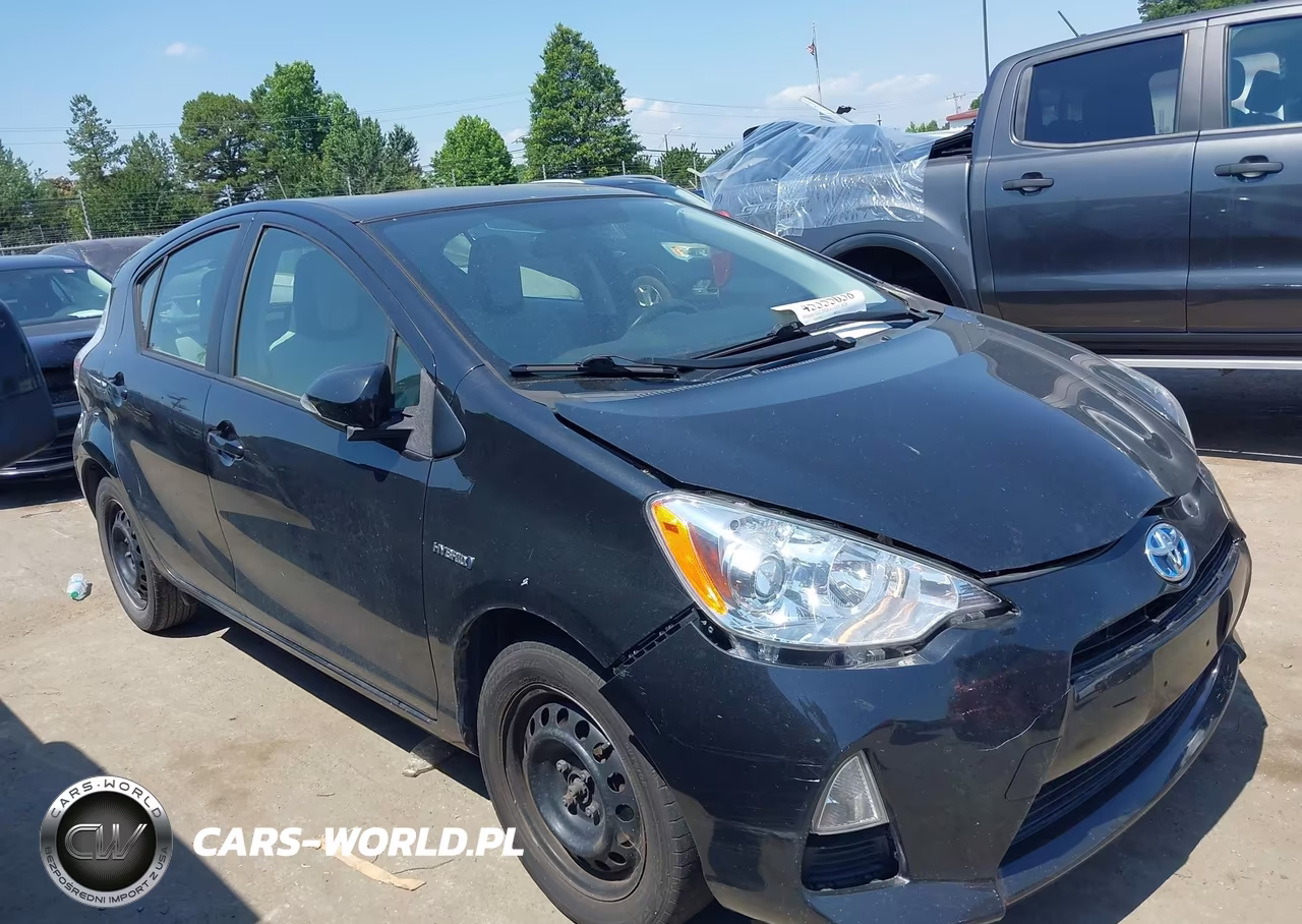 2013 Toyota Prius C One VIN:JTDKDTB31D1042358 - 13