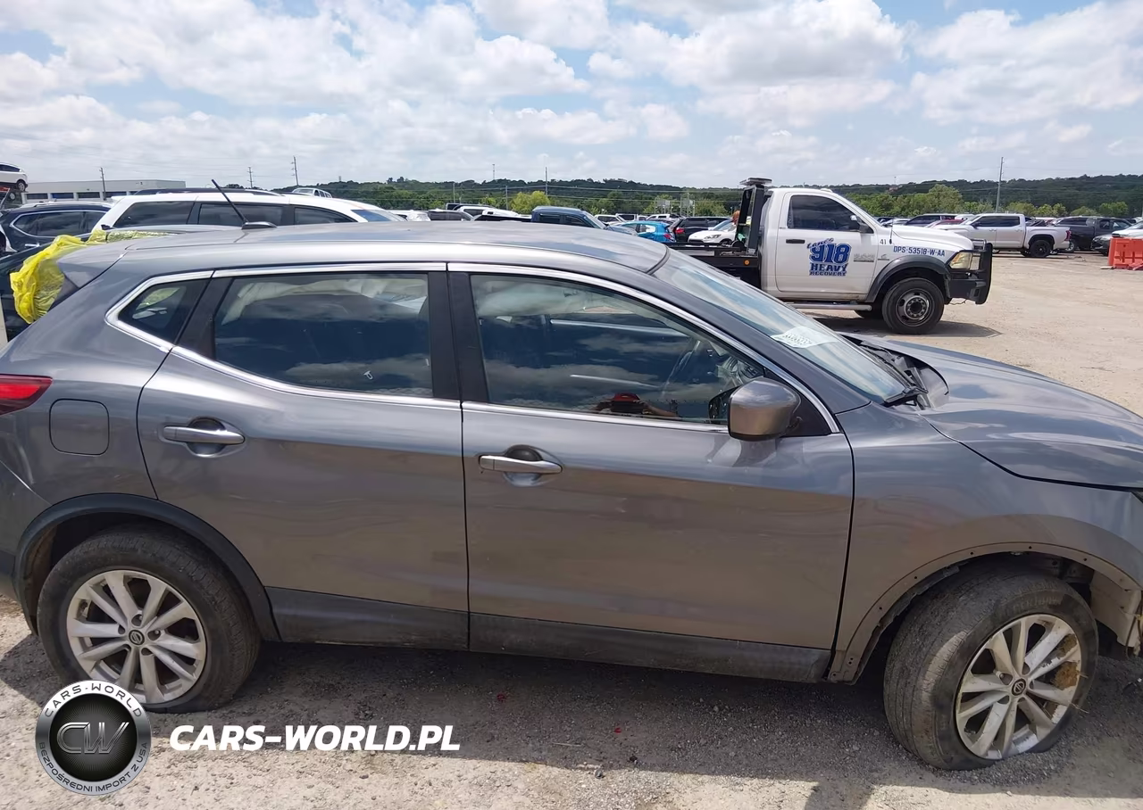 2019 Nissan Rogue Sport S VIN:JN1BJ1CR3KW622729 - 13
