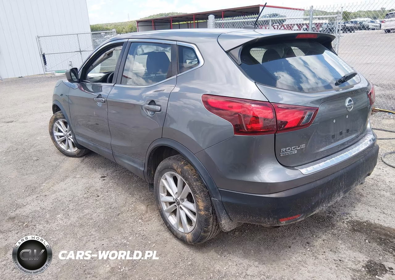 2019 Nissan Rogue Sport S VIN:JN1BJ1CR3KW622729 - 3