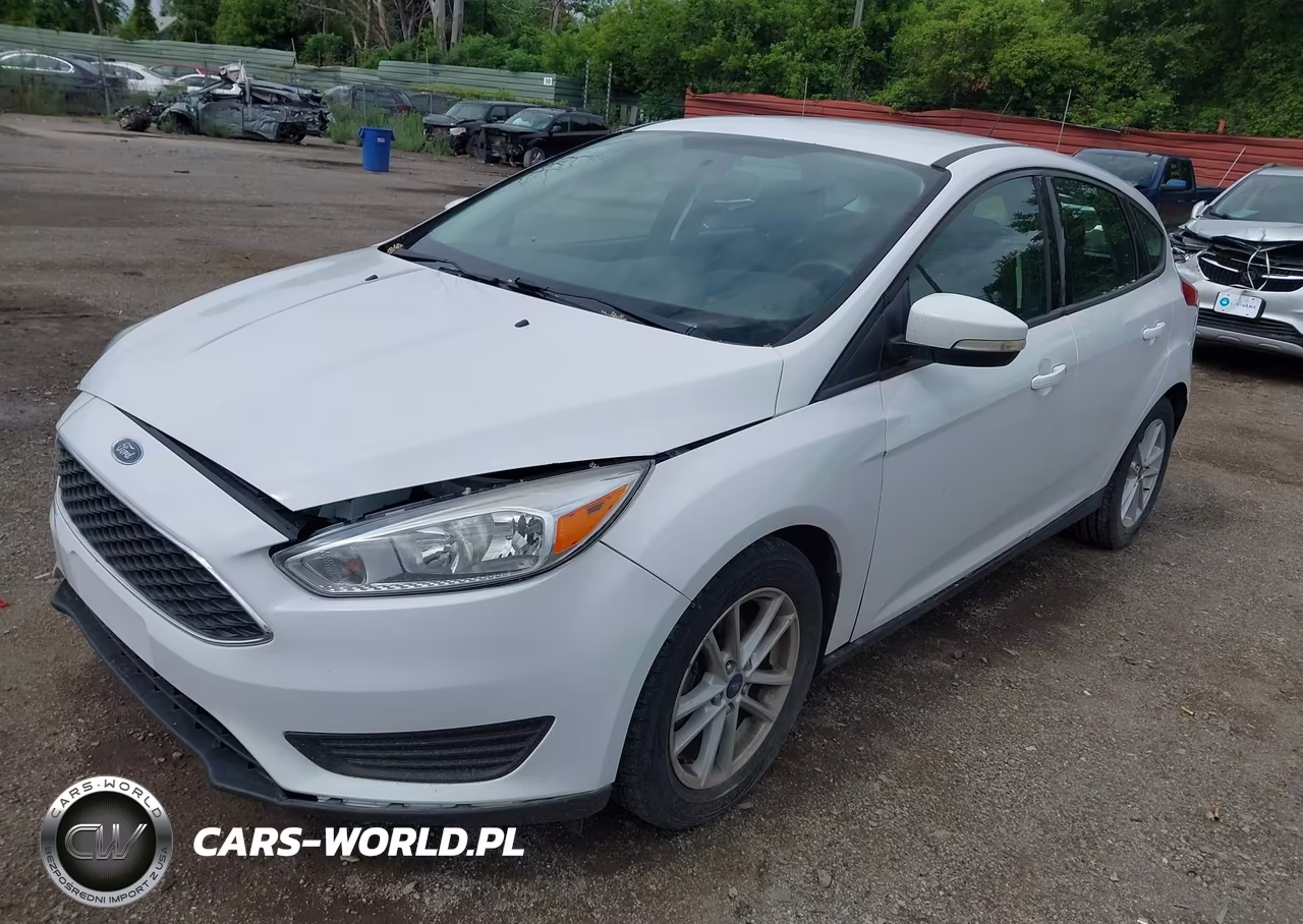 2017 Ford Focus Se VIN:1FADP3K23HL299092 - 2