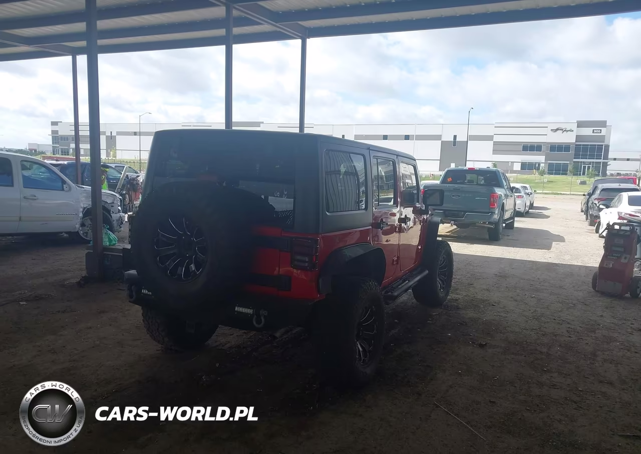 2016 Jeep Wrangler Unlimited Sport VIN:1C4HJWDG9GL278382 - 4