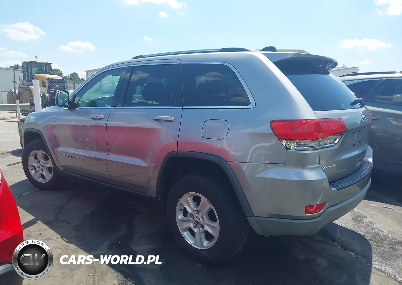 2015 Jeep Grand Cherokee Laredo VIN:1C4RJFAG2FC116861 - 14