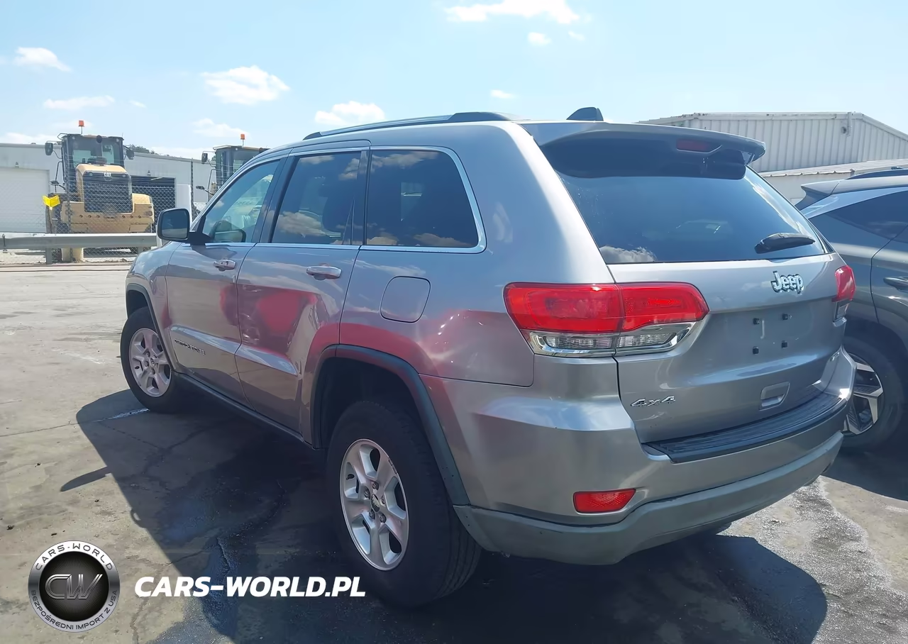 2015 Jeep Grand Cherokee Laredo VIN:1C4RJFAG2FC116861 - 3