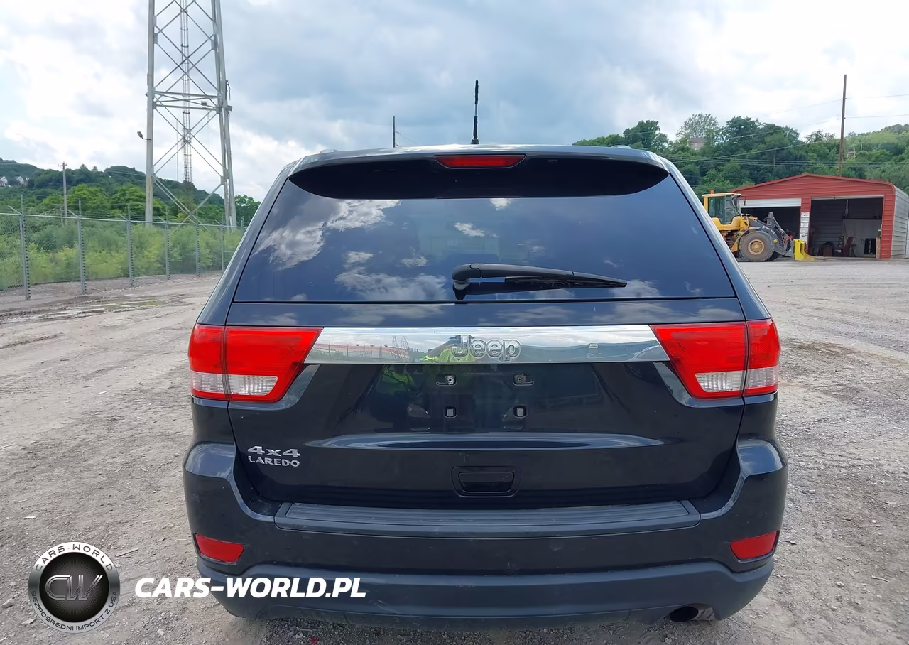 2012 Jeep Grand Cherokee Laredo VIN:1C4RJFAG3CC255943 - 13